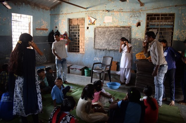 Kabad Se Jugad : Telephone